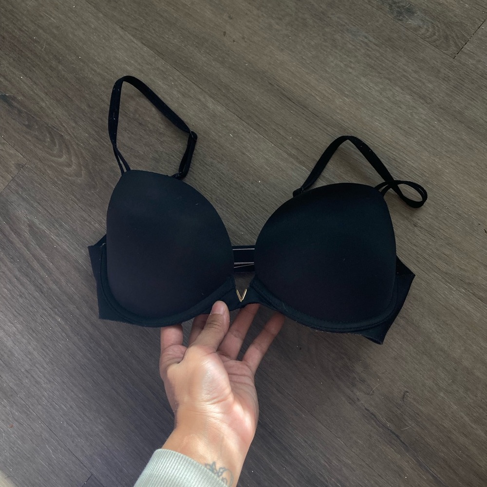 Victoria Secret ‘Sexy Illusion’ bra